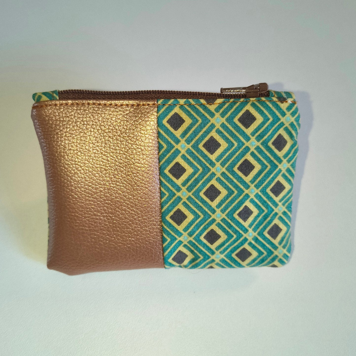Porte-monnaie graphique marron vert