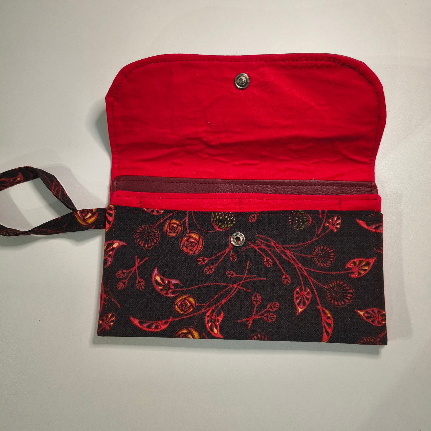 Pochette portefeuille feuilles bordeaux