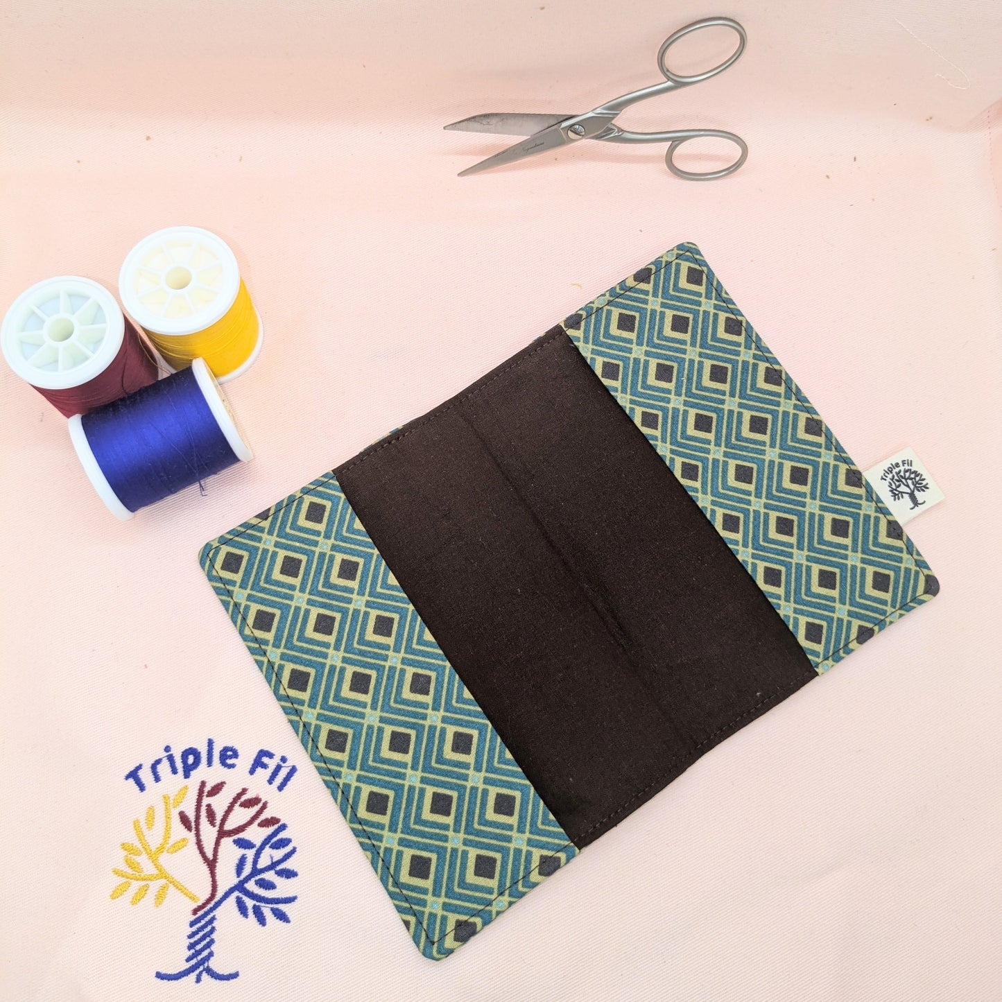 Protège passeport graphique vert et marron