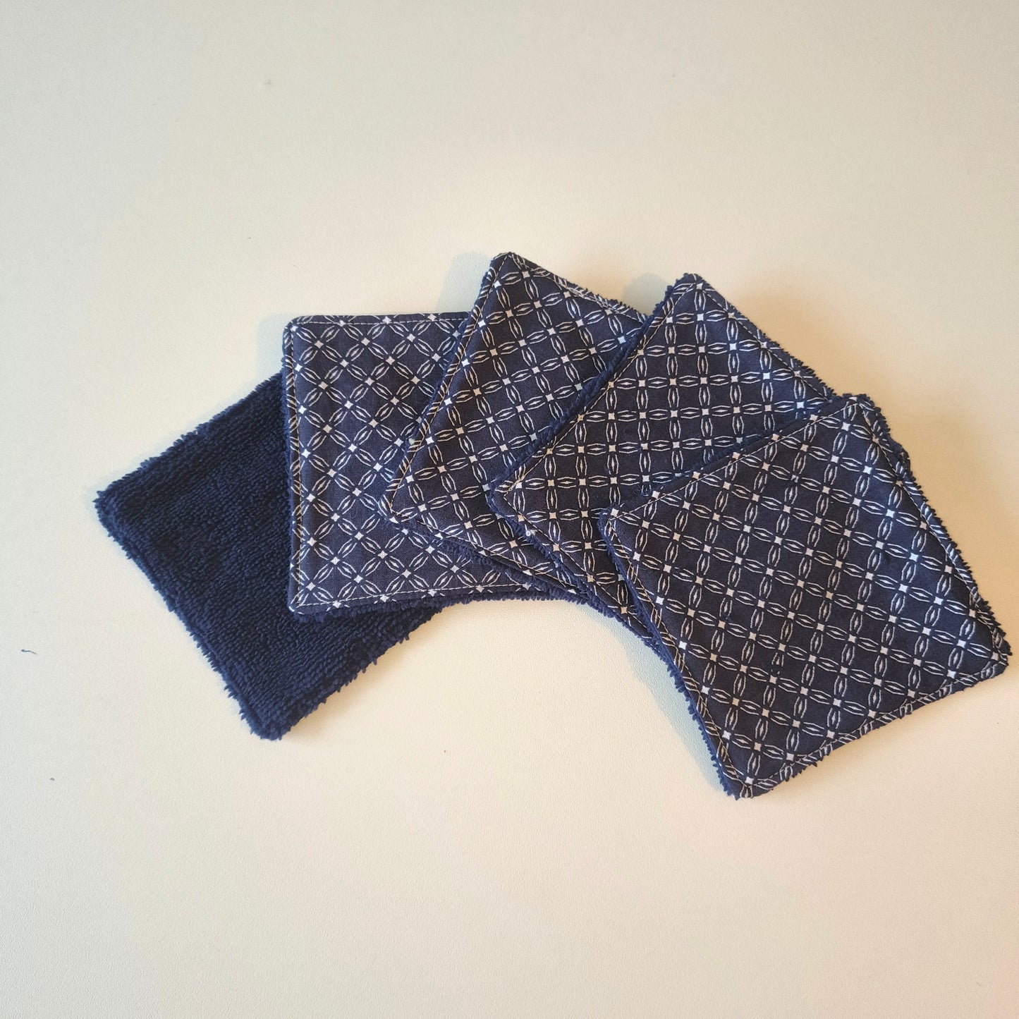 Lingettes démaquillantes x5 - bleues foncées