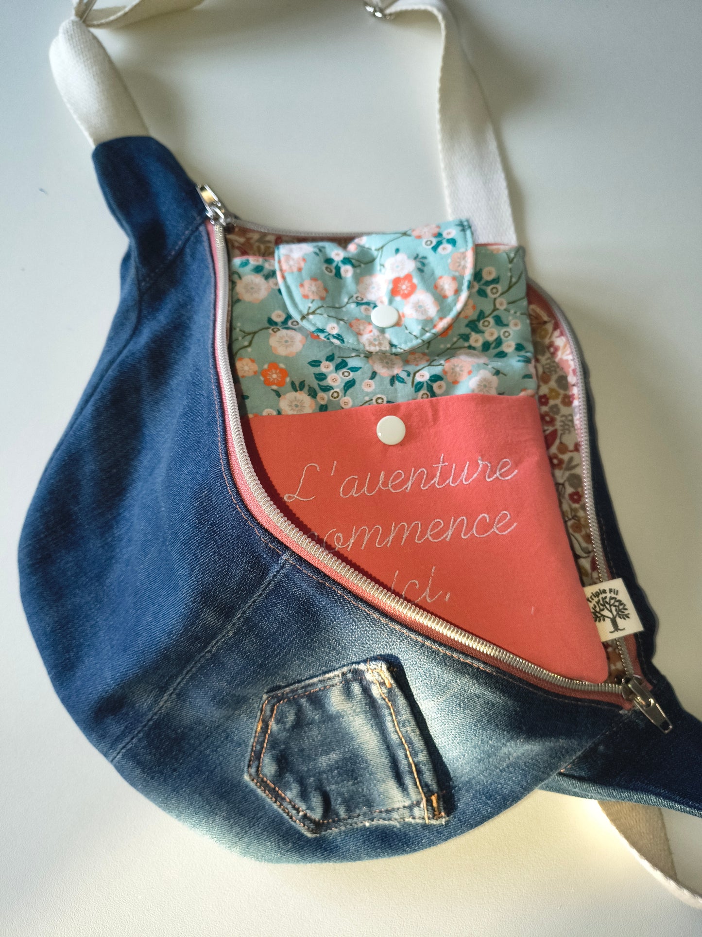 Pochette pour liseuse - fleuri corail