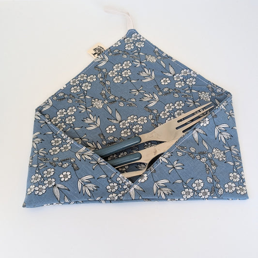 Porte couvert nomade - fleuri bleu/blanc