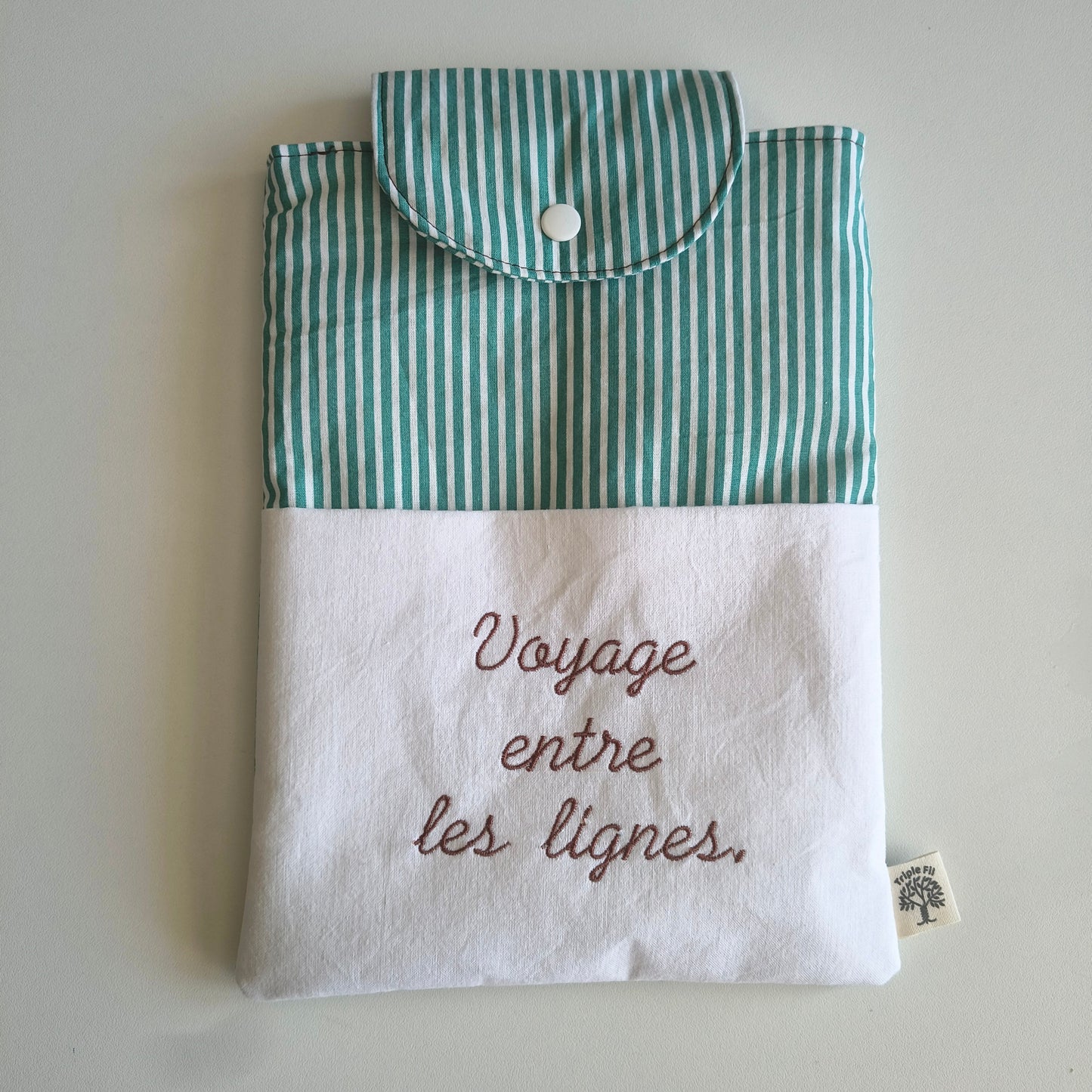 Pochette à livre grand format rayures vertes