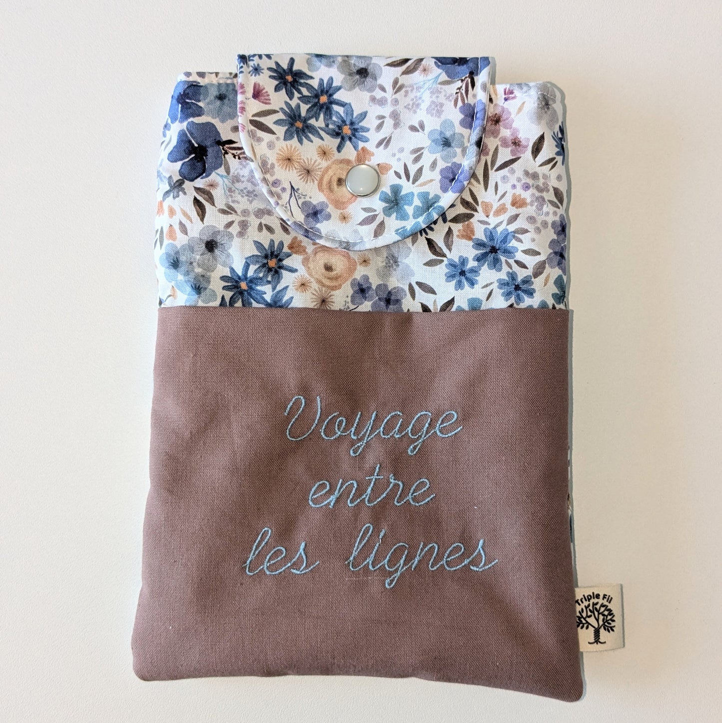 Pochette à livre format poche - fleurie Bleue Lilas
