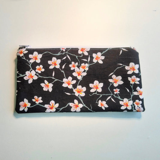 Trousse fleurie noire